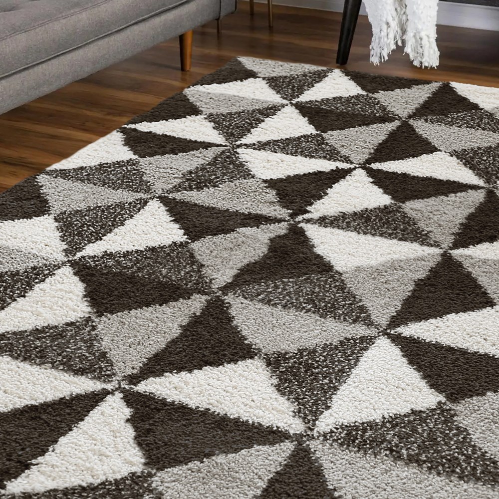 Snug Scandi Shaggy Geometric Rugs in Grey